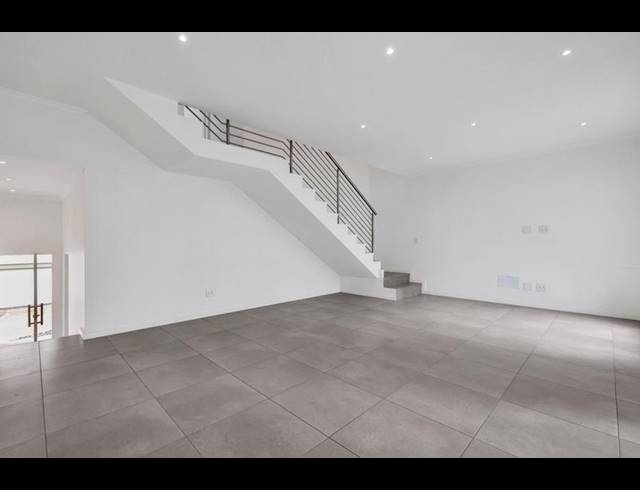 3 BEDROOM HOUSE FOR SALE IN BRYANSTON